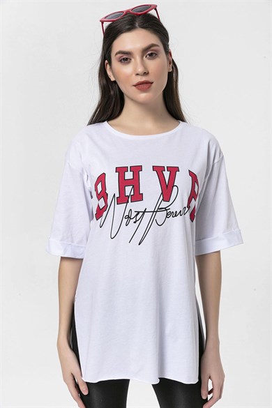 Kadın Önü Baskılı Yan Yırtmaç Detaylı Oversize T-Shirt